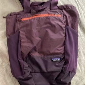 Patagonia Purple black hole travel Bag